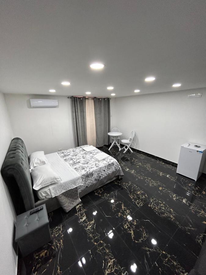 Giovanni Luxury Suites Неаполь Экстерьер фото