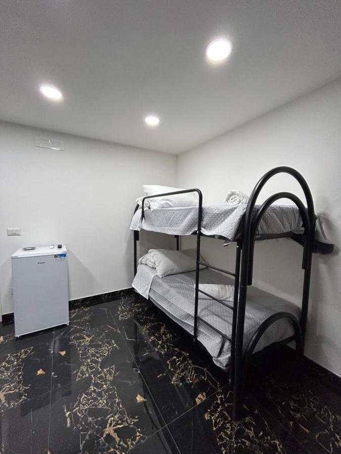 Giovanni Luxury Suites Неаполь Экстерьер фото