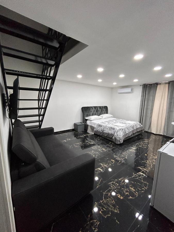 Giovanni Luxury Suites Неаполь Экстерьер фото