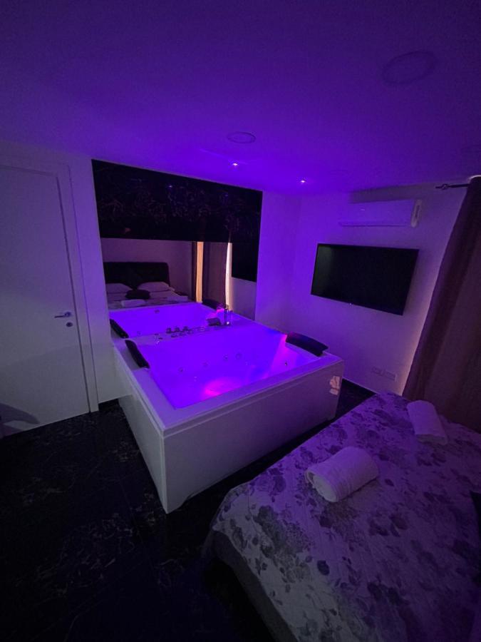 Giovanni Luxury Suites Неаполь Экстерьер фото